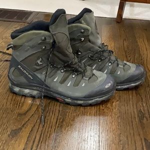 Men’s hiking boot